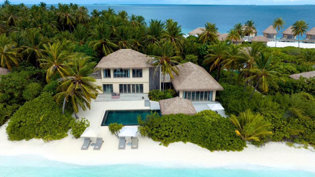Intercontinental Maldives Maamunagau Resort with Club benefits by IHG - View 46