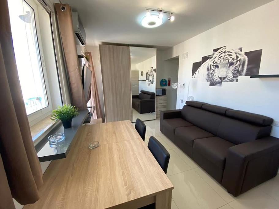 Lovely 1-bedroom fully equipped rental unit - One-Bedroom Apartment