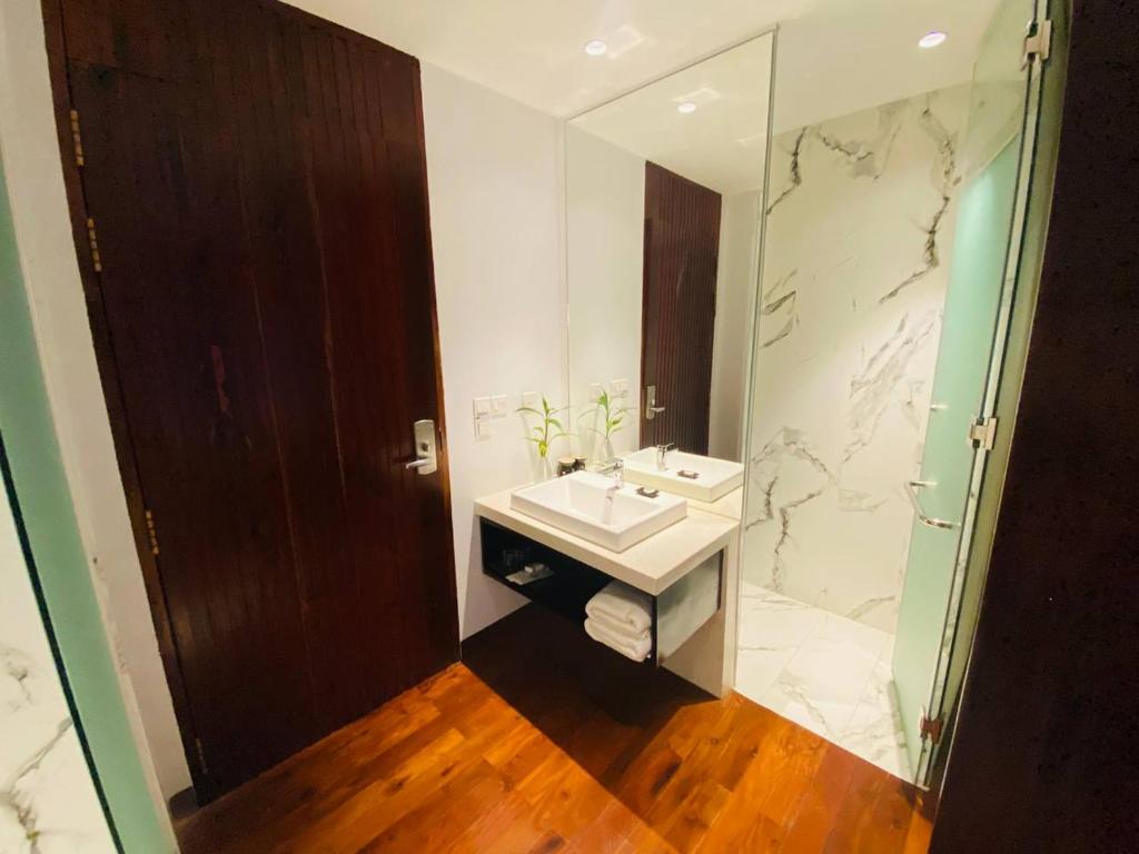 Koupelna v ubytování UTEY Hotel