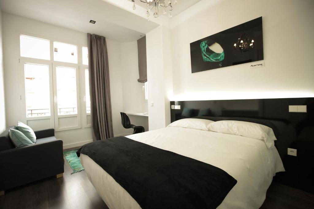 Vitium Urban Suites - Superior Double Room Single Use