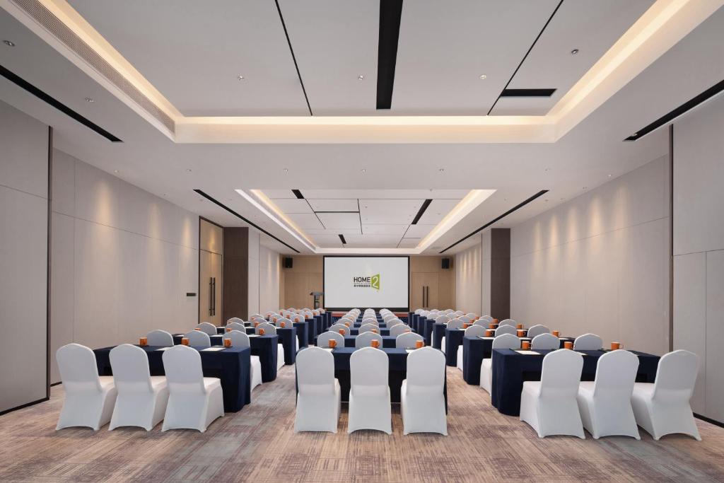 Konferenční prostory v ubytování Home2 Suites by Hilton Guiyang Airport