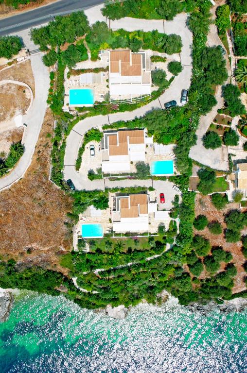 Bazén v ubytovaní Corfu Luxury Villas alebo v jeho blízkosti