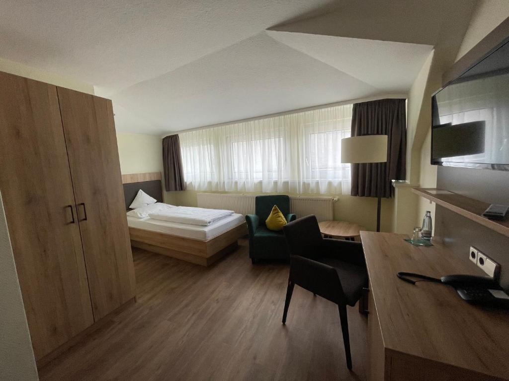 Hotel Niedersächsischer Hof - Large Single Room