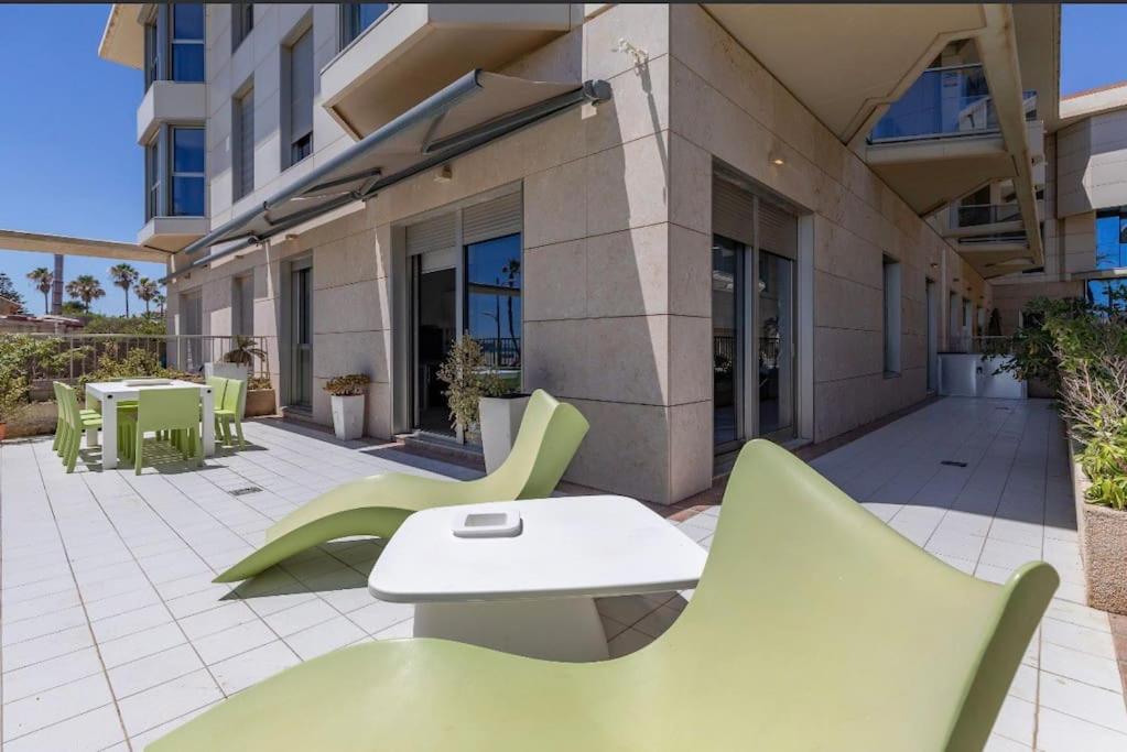 Balkón alebo terasa v ubytovaní luxury sea view apartment with 2 rooms