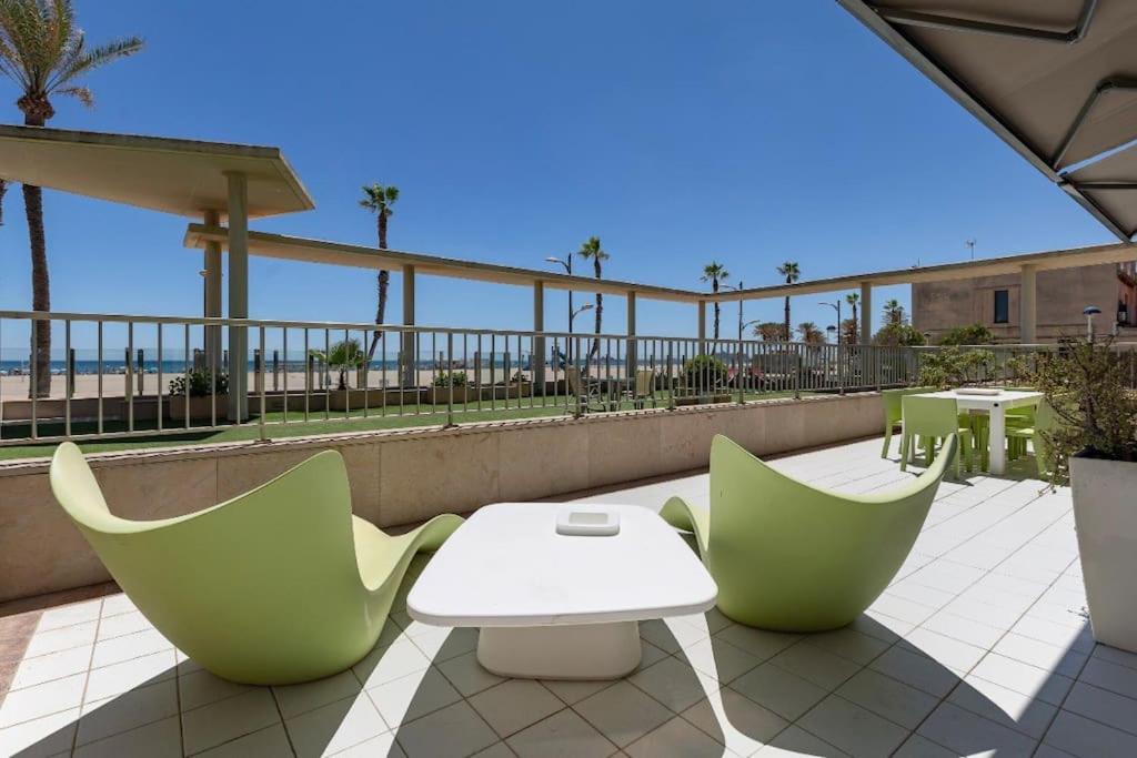luxury sea view apartment with 2 rooms, Valencia – Updated ...