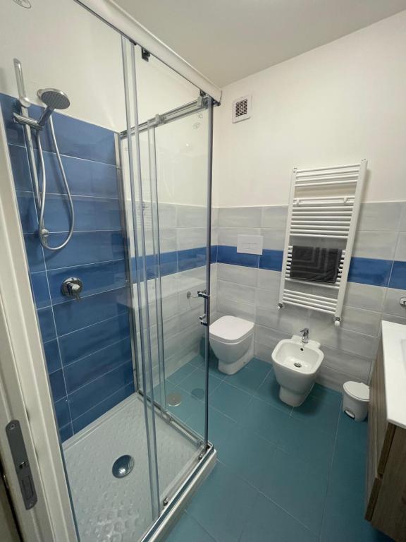 A bathroom at Merola Sisters Holiday Home