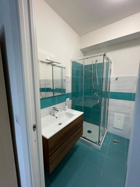 A bathroom at Merola Sisters Holiday Home