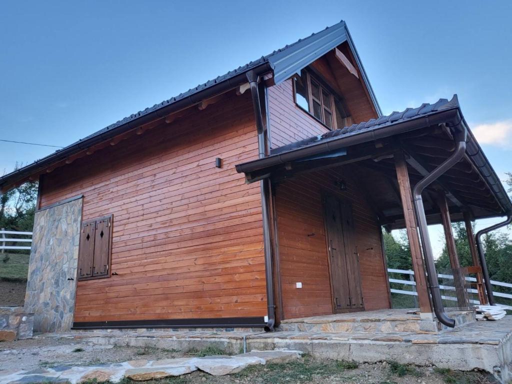 Budova, kde se prázdninový dům nachází