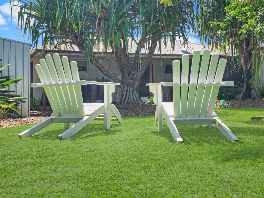 Vacation Home Kalkie On The Park (Sleeps 8, EV Charging, BBQ