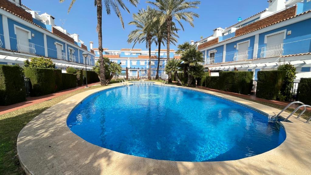 https://cf.bstatic.com/xdata/images/hotel/max1024x768/431101350.jpg?k=24d001d0d2c23e8dc04f94a272371f2e098ff1e7158ba12e91255aea553750ff&o=&hp=1