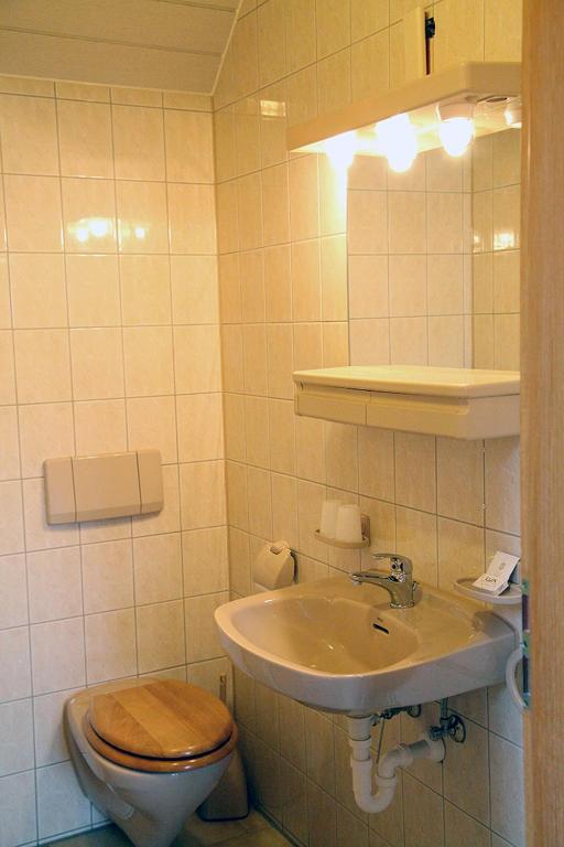 Pension La Cascina - Tweepersoonskamer Met 2 Aparte Bedden