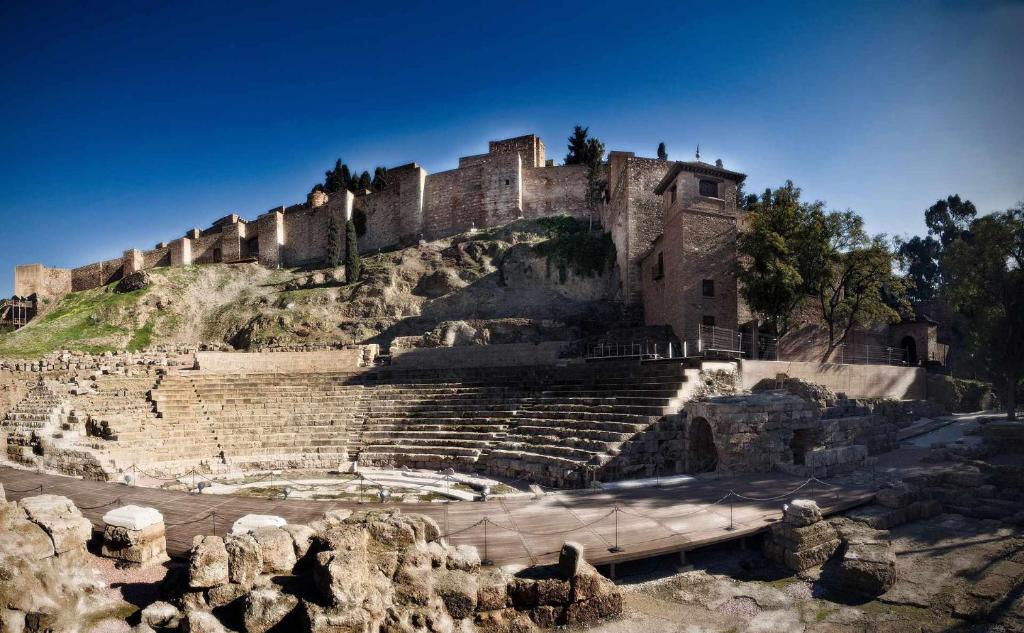 La Farola Centro de Málaga con Parking 445 Max - 17