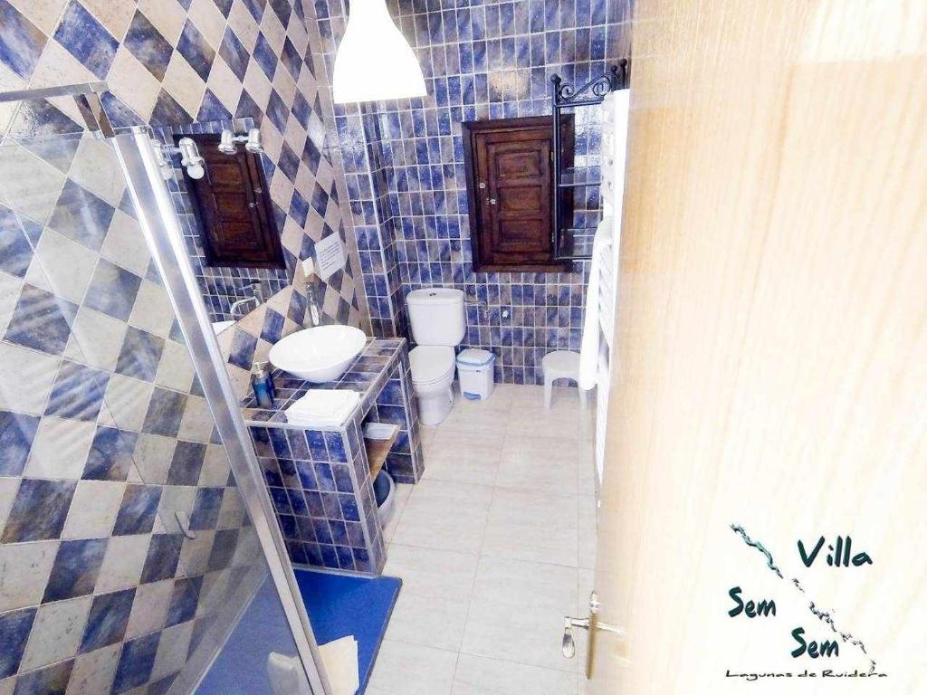 A bathroom at Casas Rurales Villa Sem Sem