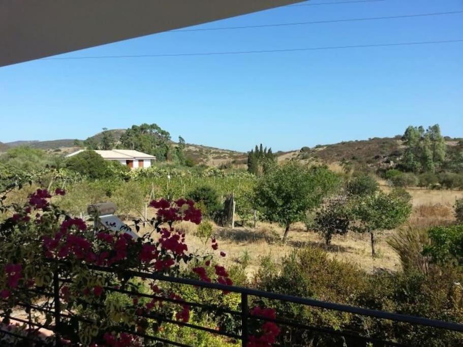Villetta Relax a Sant'Anna Arresi - Oasi con Piscina