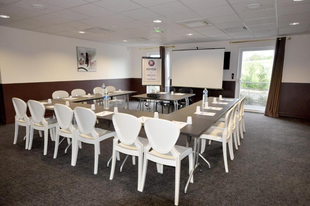 Konferenční prostory v ubytování BRIT HOTEL CONFORT ALEXIA - La Souterraine