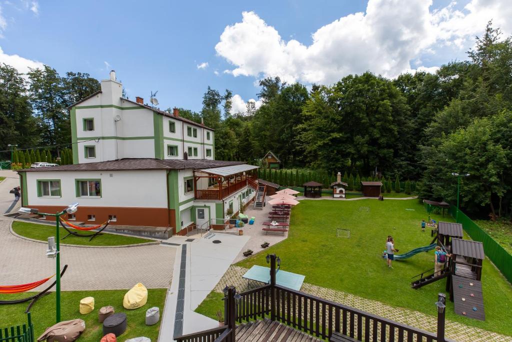 Zahrada ubytování Fehér Sas Panzió