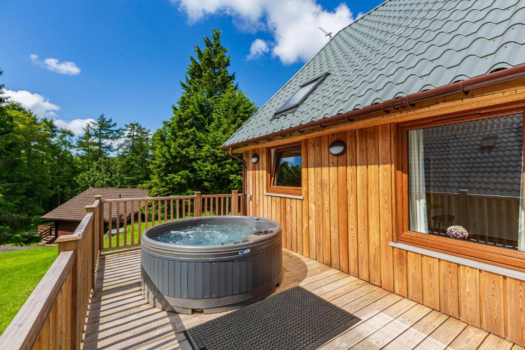 Ảnh trong thư viện ảnh của Lord Galloway 38 with Hot Tub ở Newton Stewart