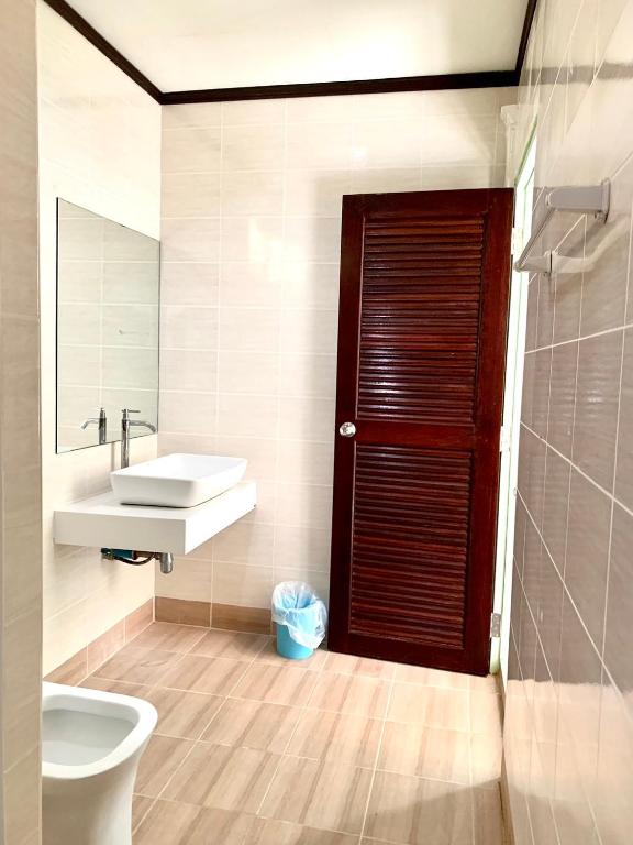 Suanpai Resort Sattahip - Bungalow Mit Gartenansicht