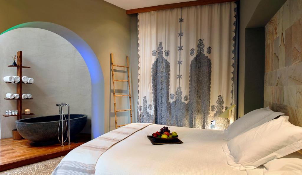 The Giri Residence - Junior Suite With Terrace