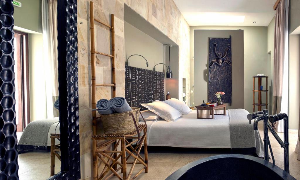 The Giri Residence - Deluxe Double Room