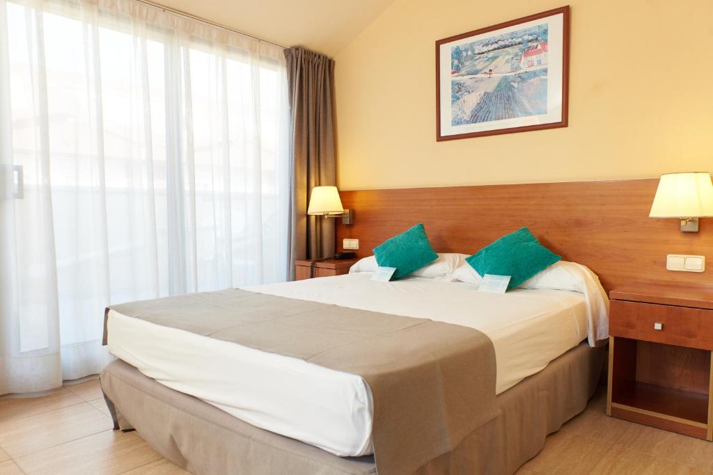 DWO Sirius - Adults Only, Santa Susanna – Bijgewerkte prijzen ...