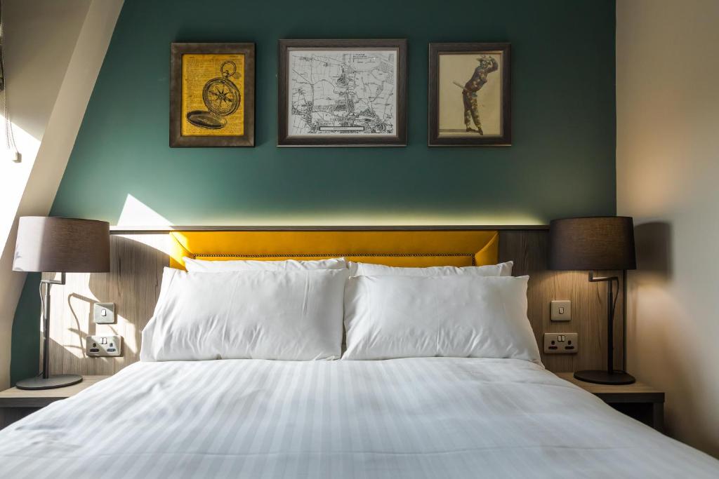 Postel nebo postele na pokoji v ubytování Great North Hotel