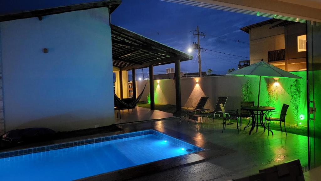 Bazén v ubytování Terraço das Dunas nebo v jeho okolí