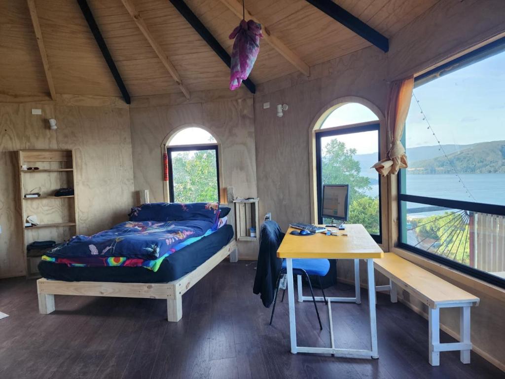 Postel nebo postele na pokoji v ubytování HOSTAL TORRE DEL ESPAÑOL