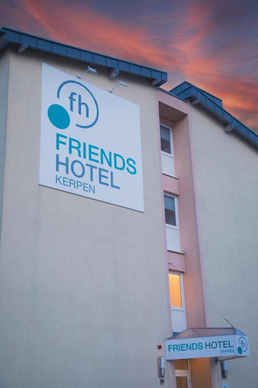 FAMILY & FRIENDS - Prices & Guest house Reviews (Hassloch, Germany)