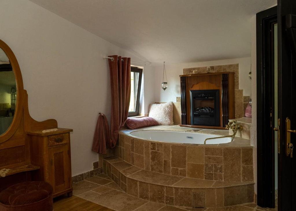 Casa Poveste Pensiunea-Muzeu - Deluxe -Wohnung