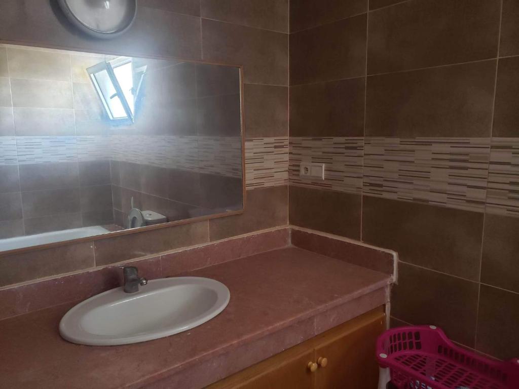 Koupelna v ubytování magnifique appartement Saidia wifi gratuit et chaînes internationales