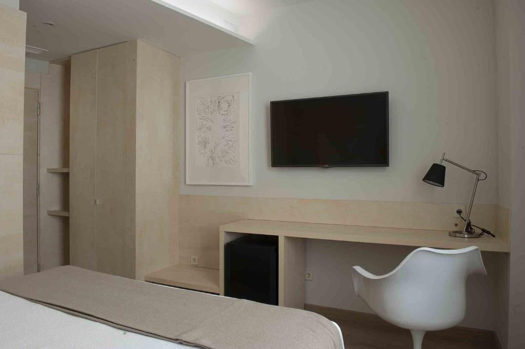 San Gil Plaza Hotel - Standard Queen Room