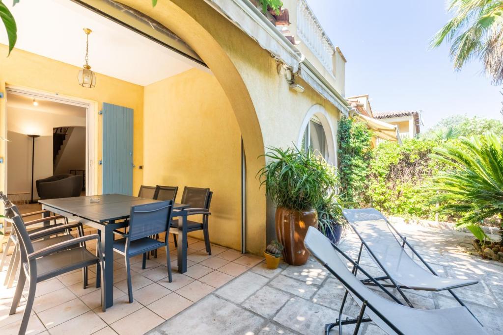 Fotografia z galérie ubytovania Maison 115m² proche de la plage v destinácii Fréjus