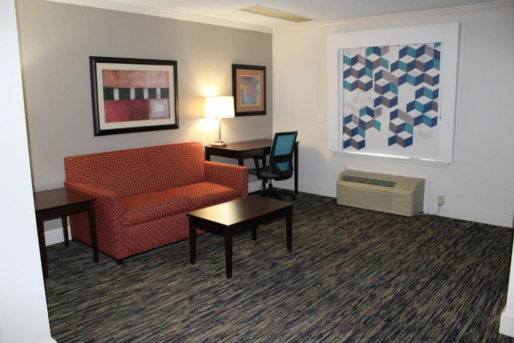 Quality Inn Crossville Near Cumberland Mountain State Park - Suite Ejecutiva King - No Fumador