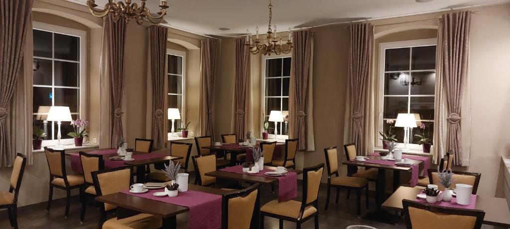 Posezení v ubytování Hotel Weiße Taube