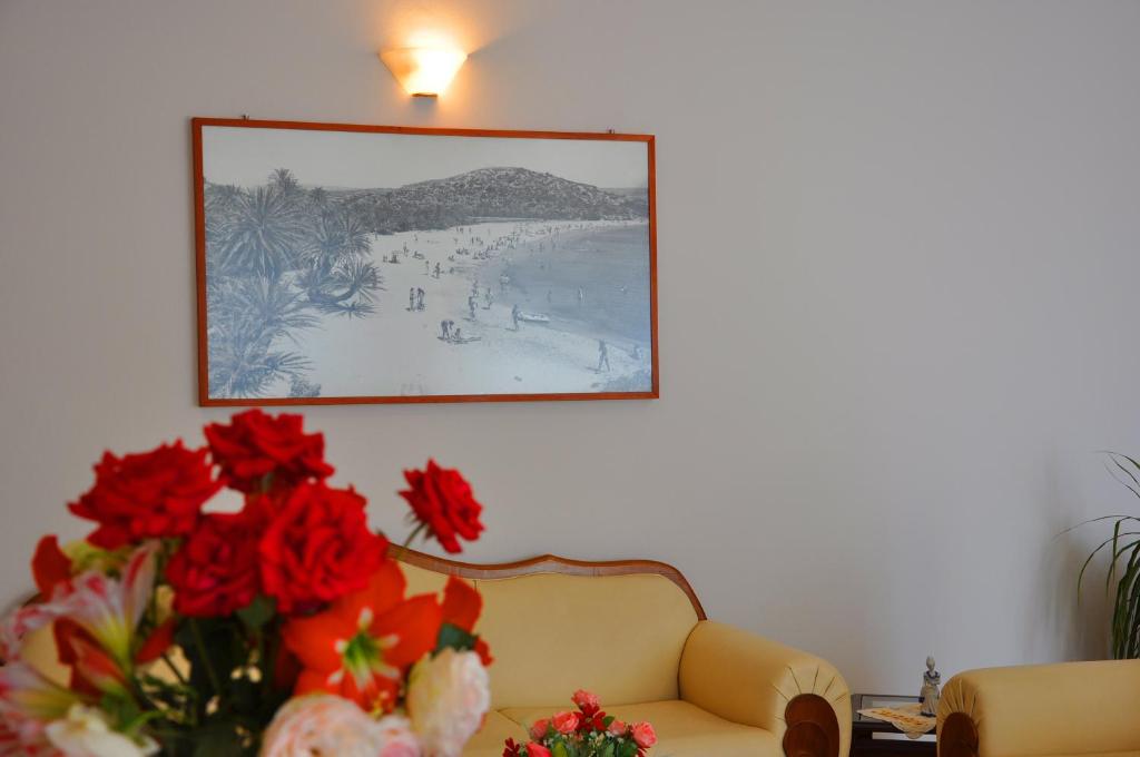 Nespecifikovaný výhled na hory nebo výhled na hory při pohledu z hotelu