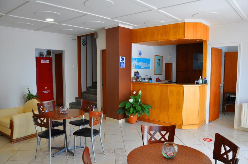 Posezení v ubytování Nora Hotel
