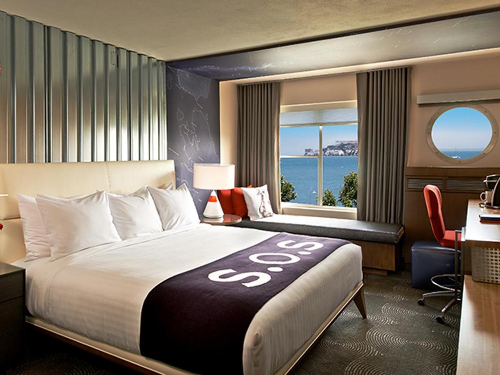 Легло или легла в стая в Hotel Zephyr San Francisco