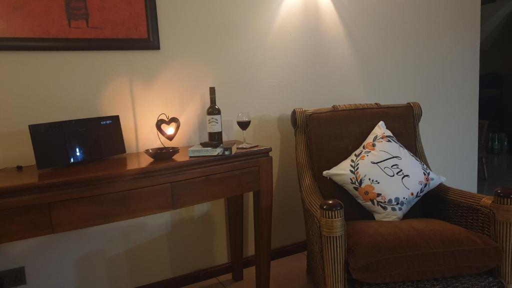 TV a/nebo společenská místnost v ubytování Villa Delice, exquisite avec piscine privée