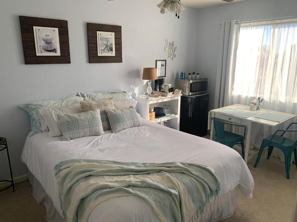 Blessed With a Guest - Housity