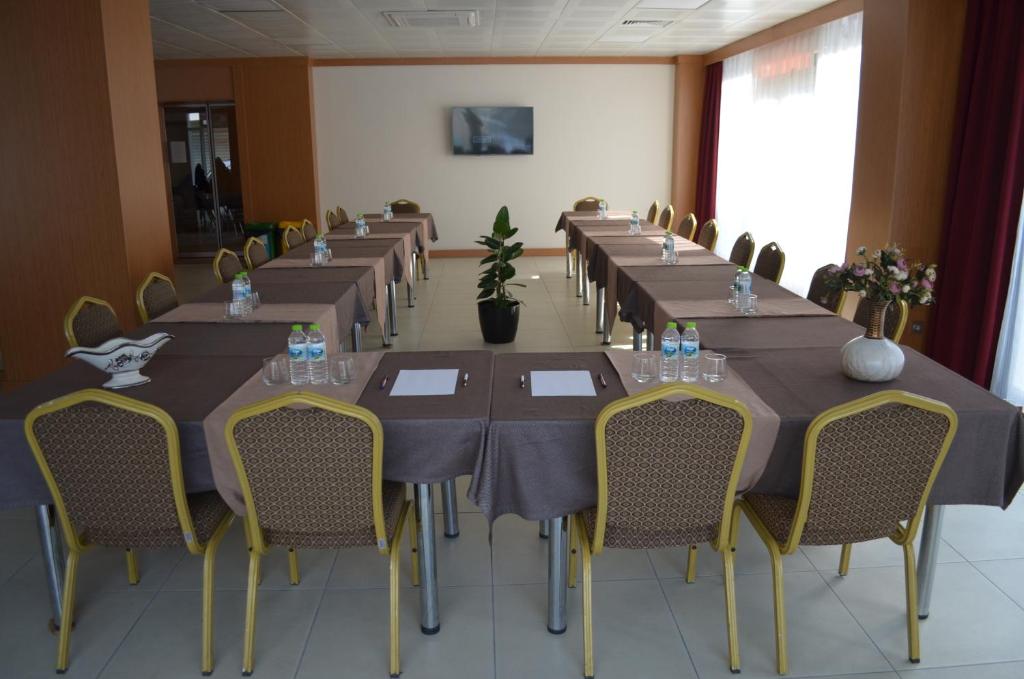 The business area and/or conference room at Quars Garden Hotel