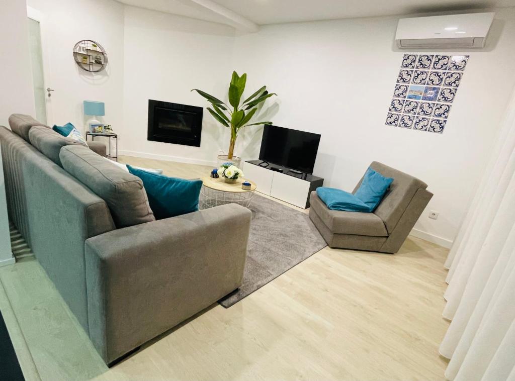 Central Tiled Apartment - 4