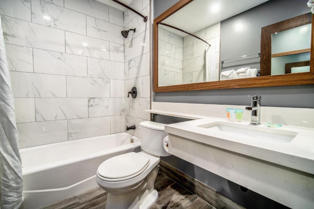 Hotel Calle Joaquin - San Luis Obispo - Tweepersoonskamer Met Twee Dubbele Bedden