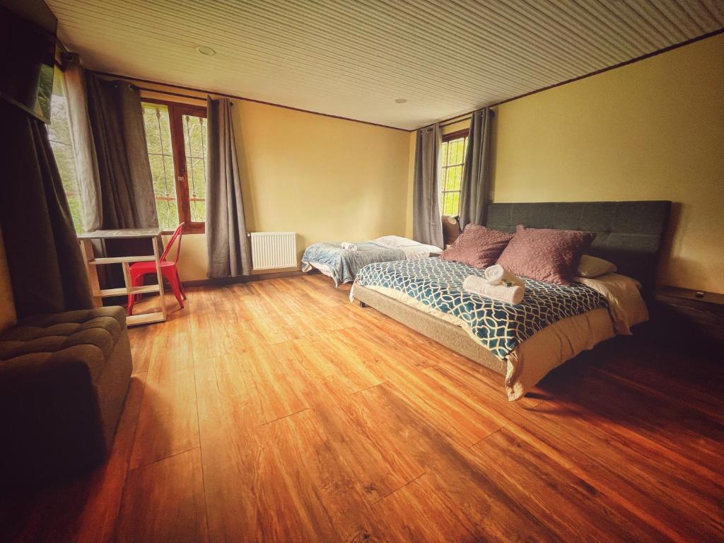 домашний нудизм The Naked House - Hotel Nudista, Немокон (актуальные цены 2025 года)