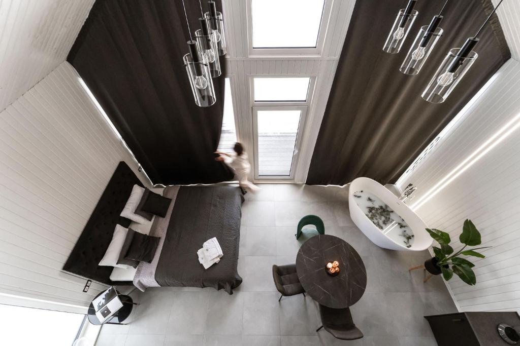 Χώρος καθιστικού στο Sniegi design cabin with sauna