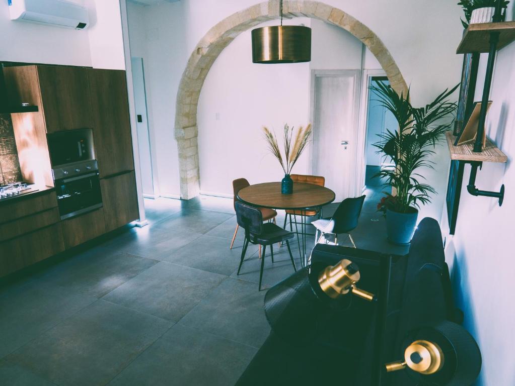 A seating area at VaKKia - Ortigia Holiday Home