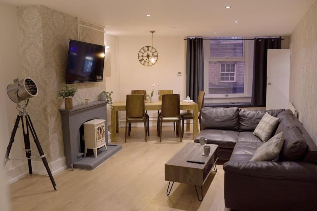 TV a/nebo společenská místnost v ubytování Apartment in West Yorkshire 59