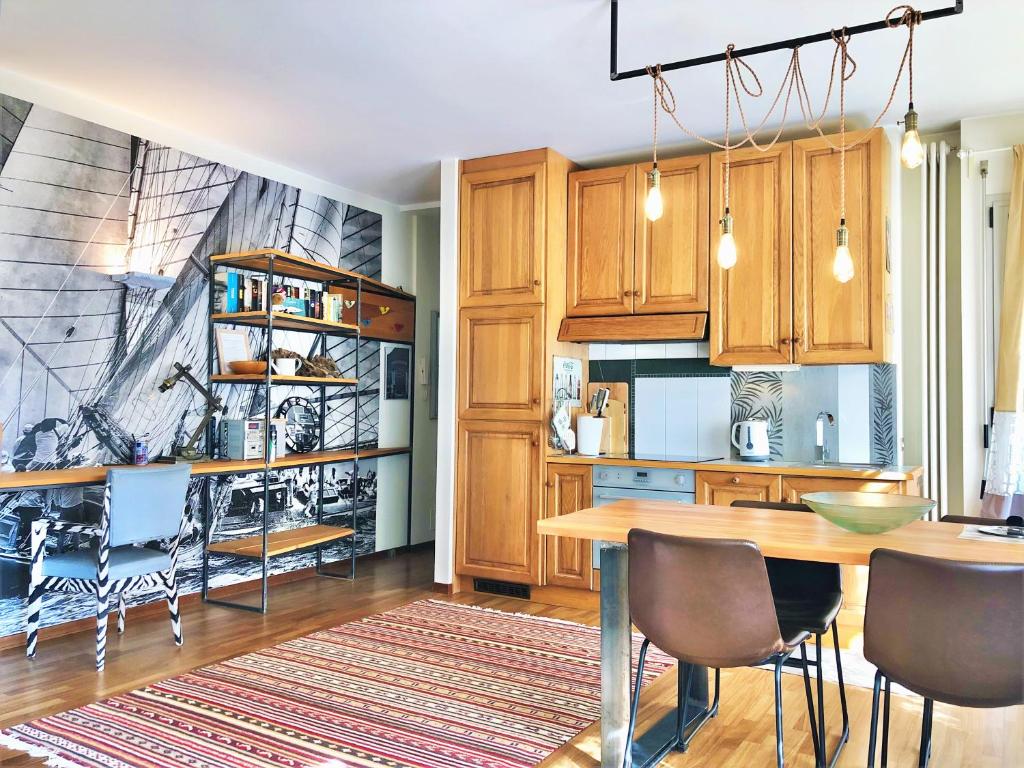 A kitchen or kitchenette at Mascalzone Latino, City center apartment