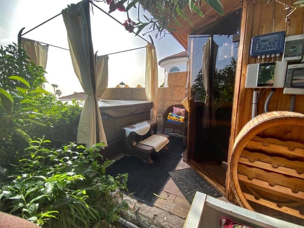 Zahrada ubytování Mordelliya Private Jacuzzi Suites