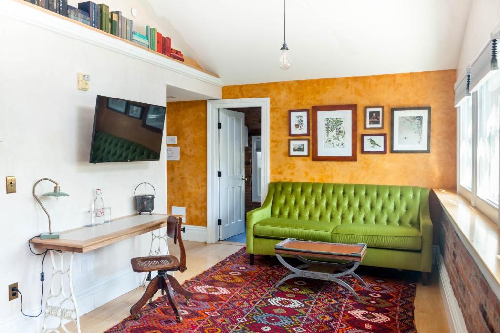 Argos Inn - Ithaca's Boutique Hotel - Superior King Suite